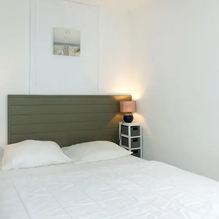 Holiday Home Venelle de la Touche T2 - IDR120 Hébergement de vacances La Flotte