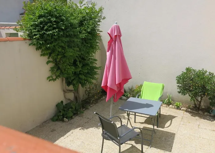 بيت للعطل Holiday Home La Touche-1 By Interhome